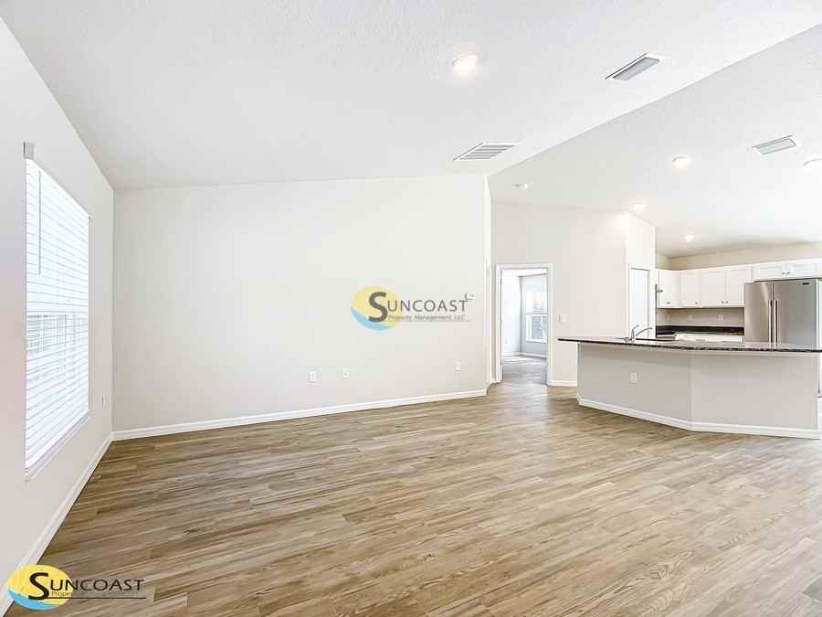 6763 E Gurley St - Photo 5 of 37