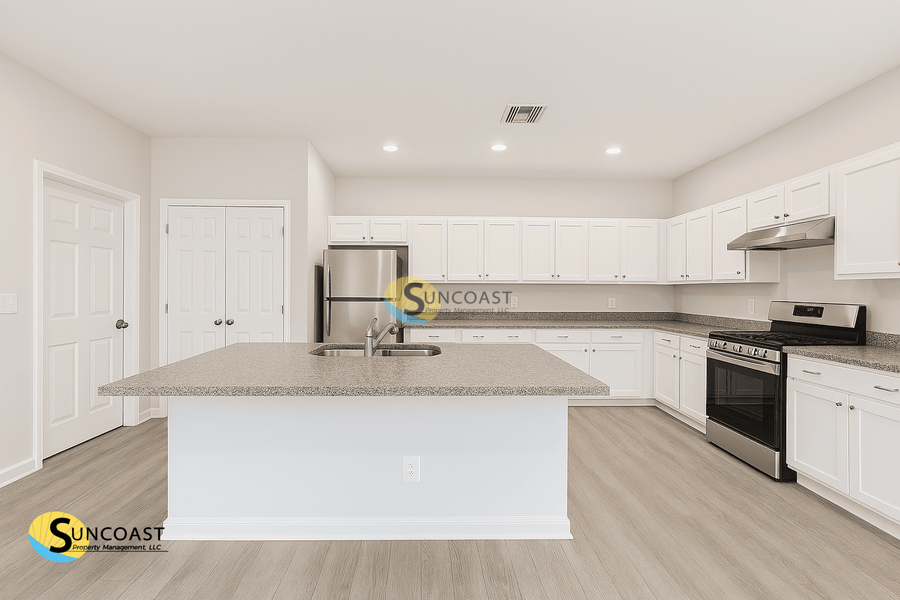 397 Greenbriar Blvd - Photo 4 of 16