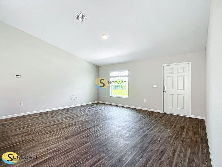 20581 Sw Marine Blvd - Photo 3 of 42