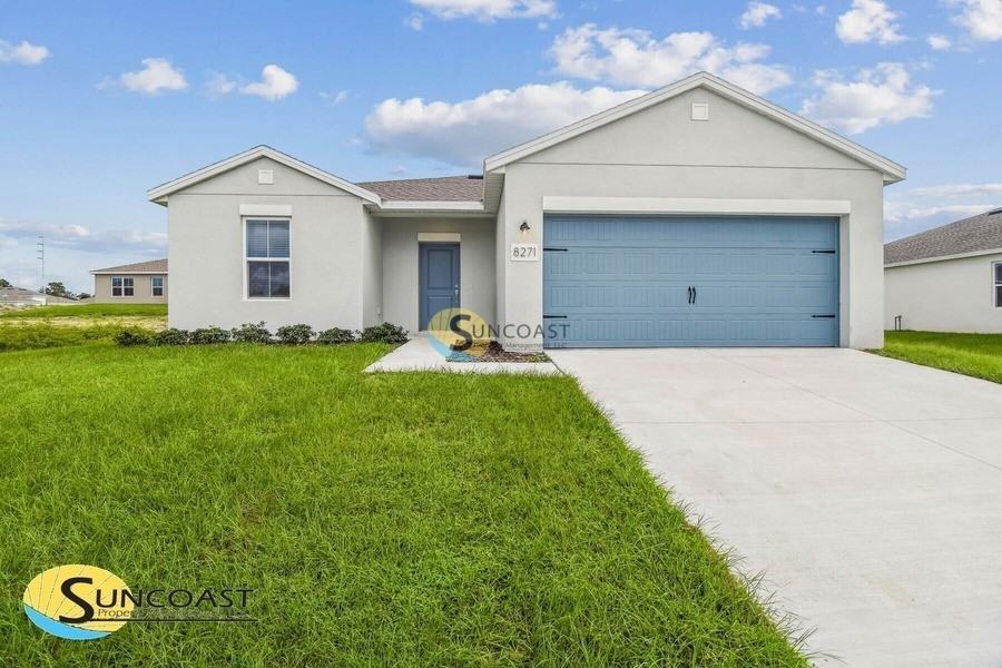 8271 N Wakefield Dr - Photo 2 of 49