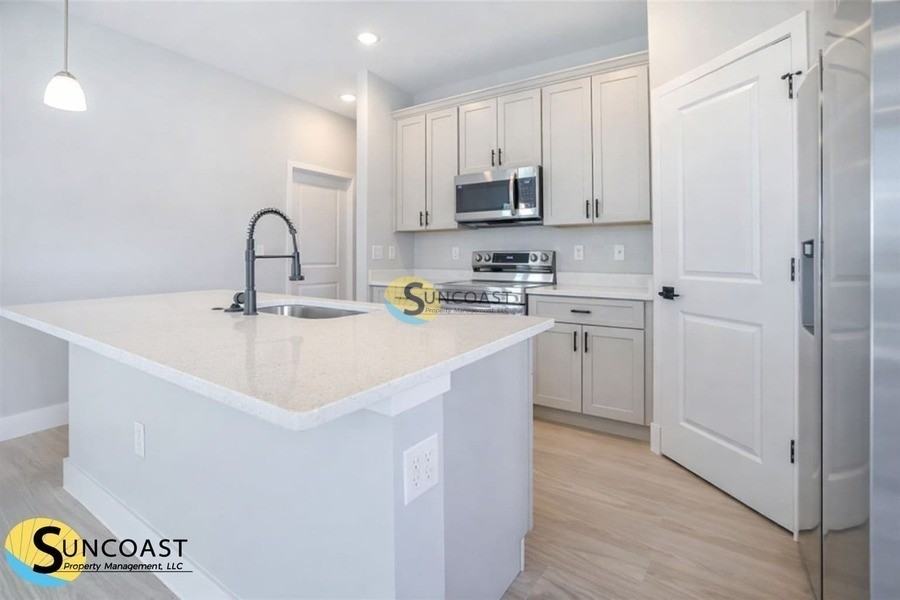 16837 Sw 47th Court Rd - Photo 5 of 26