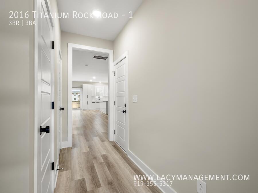 2016 Titanium Rock Rd #1 - Photo 4 of 24