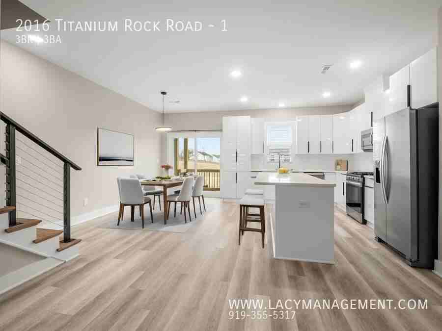 2016 Titanium Rock Rd #1 - Photo 6 of 24