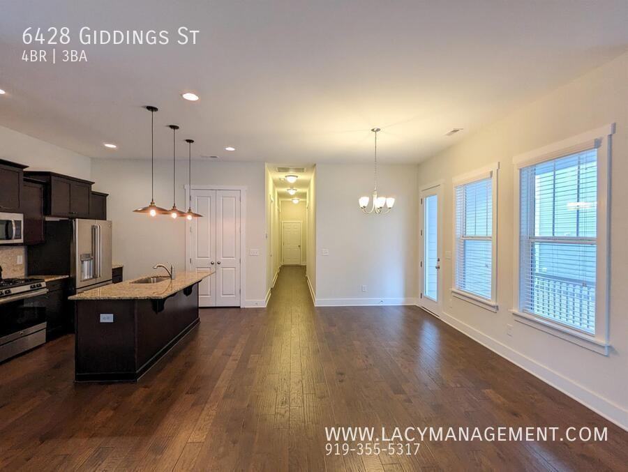 6428 Giddings St - Photo 4 of 28