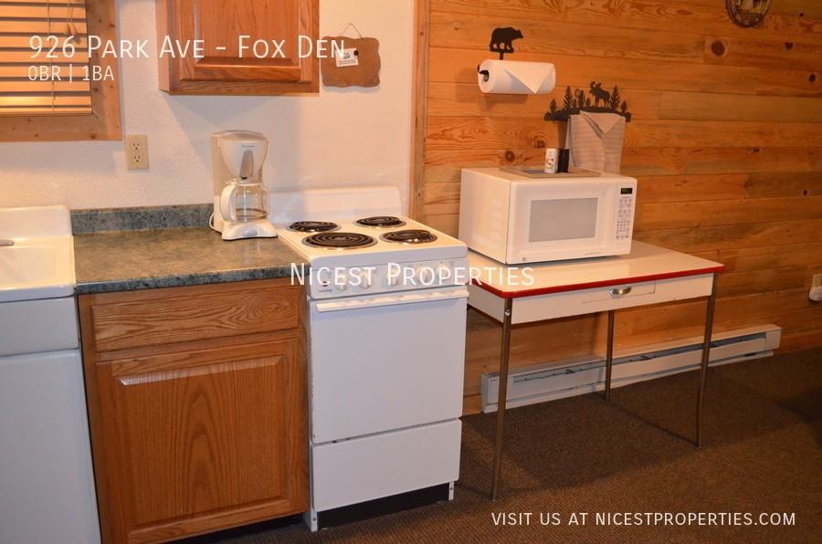 926 Park Ave - Photo 7 of 12