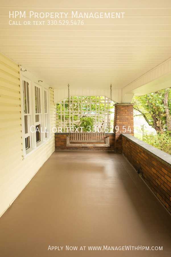 1442 Plain Ave Ne - Photo 2 of 24