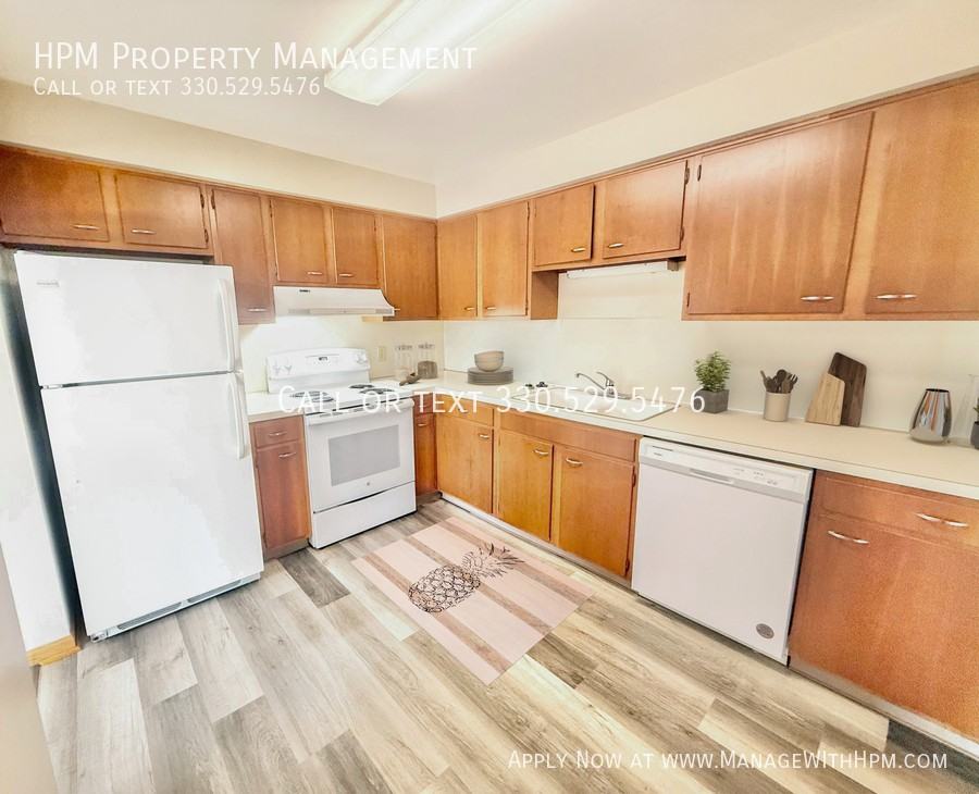 7155 Starcliff Ave Nw #7 - Photo 4 of 17