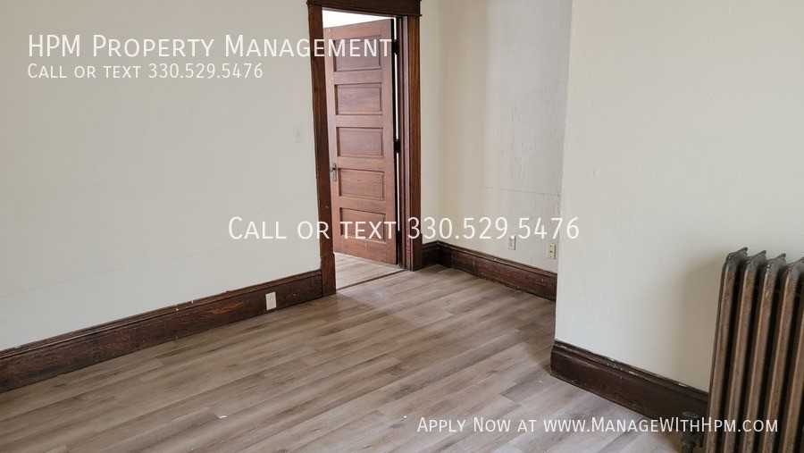 551 Allyn St #1 - Photo 4 of 12