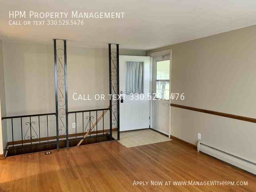 4370 Seeman Rd Sw - Photo 2 of 10