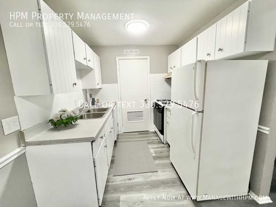 1299 Old Eagle Dr #5 - Photo 5 of 8