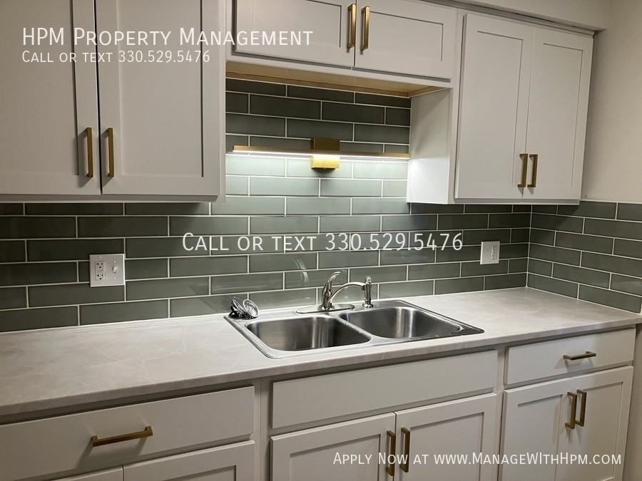 737 Center Ave #19 - Photo 6 of 9