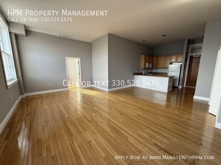 2404 Prospect Ave E #203 - Photo 7 of 12
