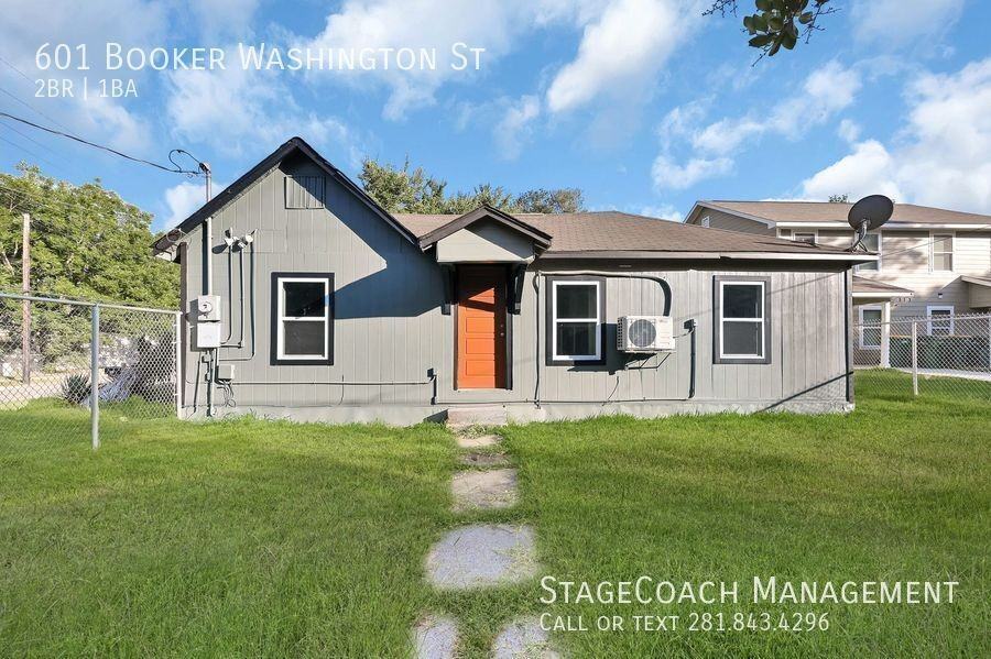 601 Booker T Washington St - Photo 4 of 18