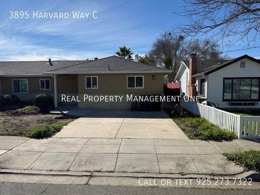3895 Harvard Way - Photo 3 of 16