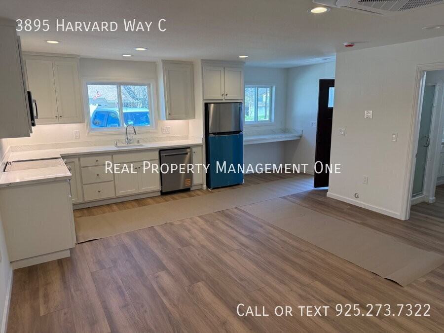 3895 Harvard Way - Photo 6 of 16