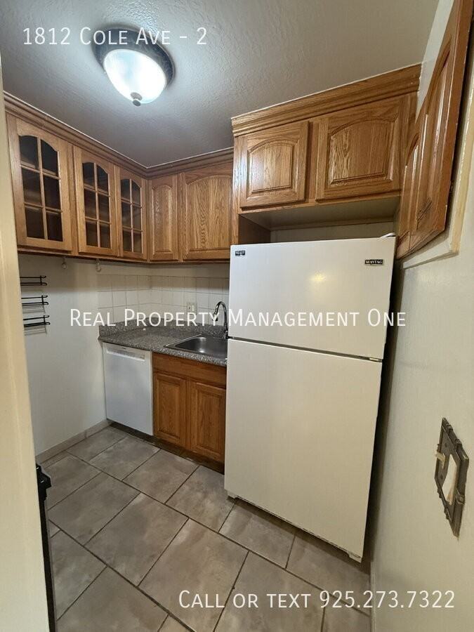 1812 Cole Ave #2 - Photo 6 of 13