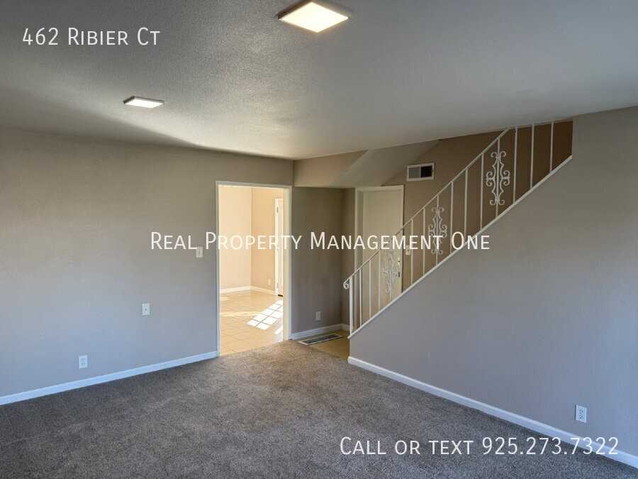 462 Ribier Ct - Photo 5 of 26