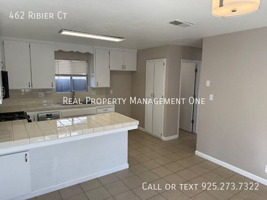 462 Ribier Ct - Photo 6 of 26