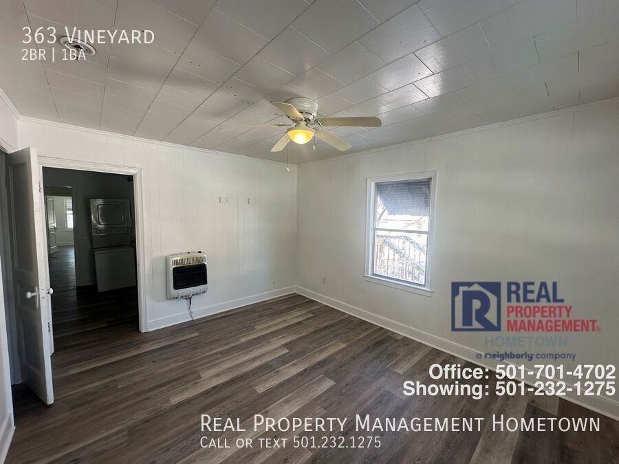 363 Vineyard St - Photo 2 of 9