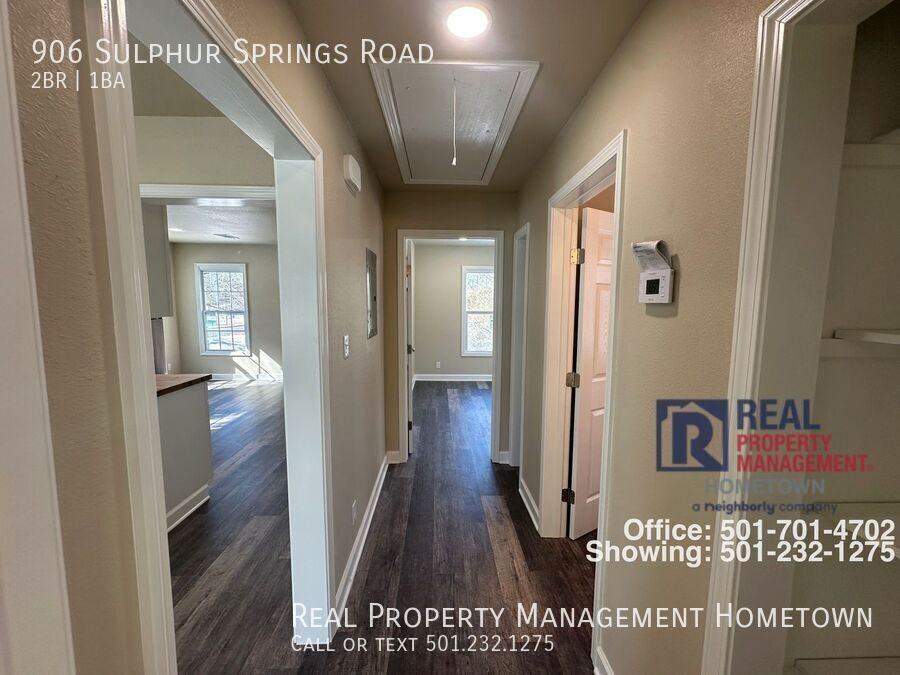 906 Sulphur Springs Rd - Photo 6 of 12