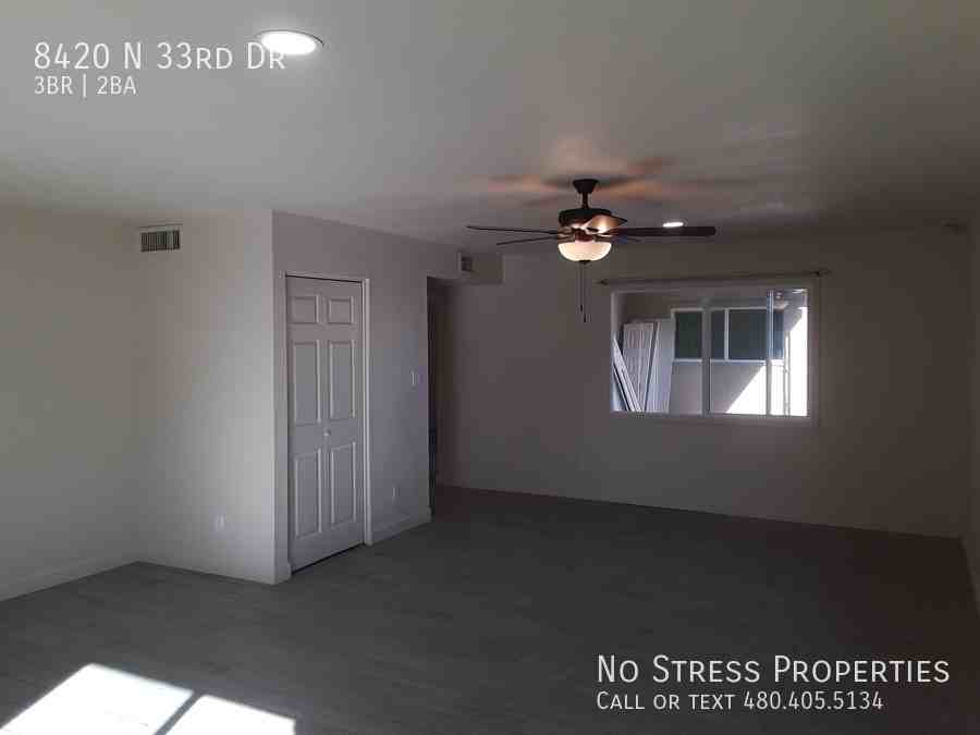 8420 N 33rd Dr - Photo 2 of 23