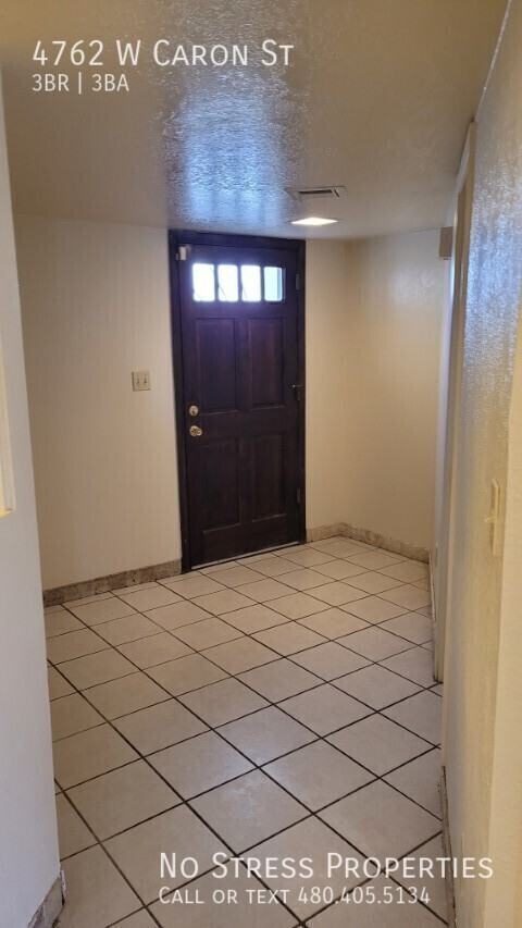 4762 W Caron St - Photo 3 of 27