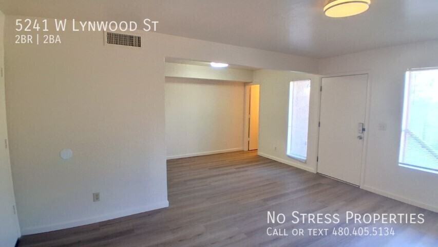 5241 W Lynwood St - Photo 5 of 31