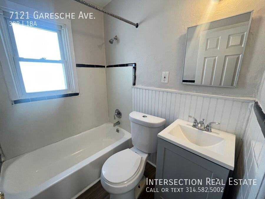 7121 Garesche Ave - Photo 7 of 15