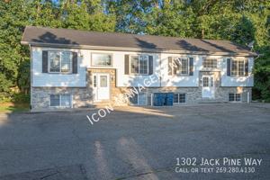 featured image of 1302 Jack Pine Dr