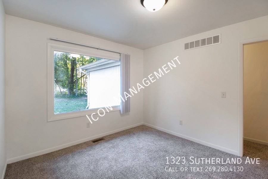 1323 Sutherland Ave #1323SUTHRL - Photo 5 of 20