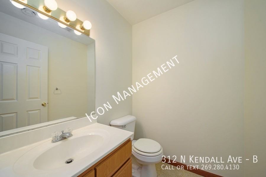 312 N Kendall Ave #B - Photo 7 of 21