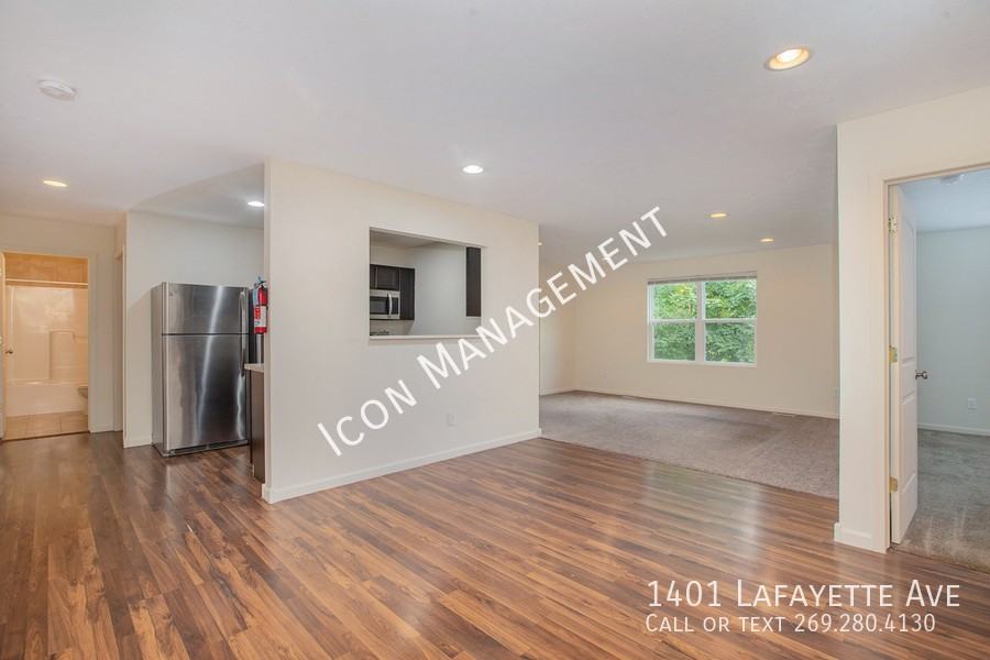 1401 Lafayette Ave - Photo 5 of 19