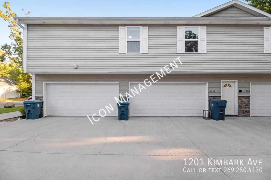 1201 Kimbark Ave - Photo 3 of 21