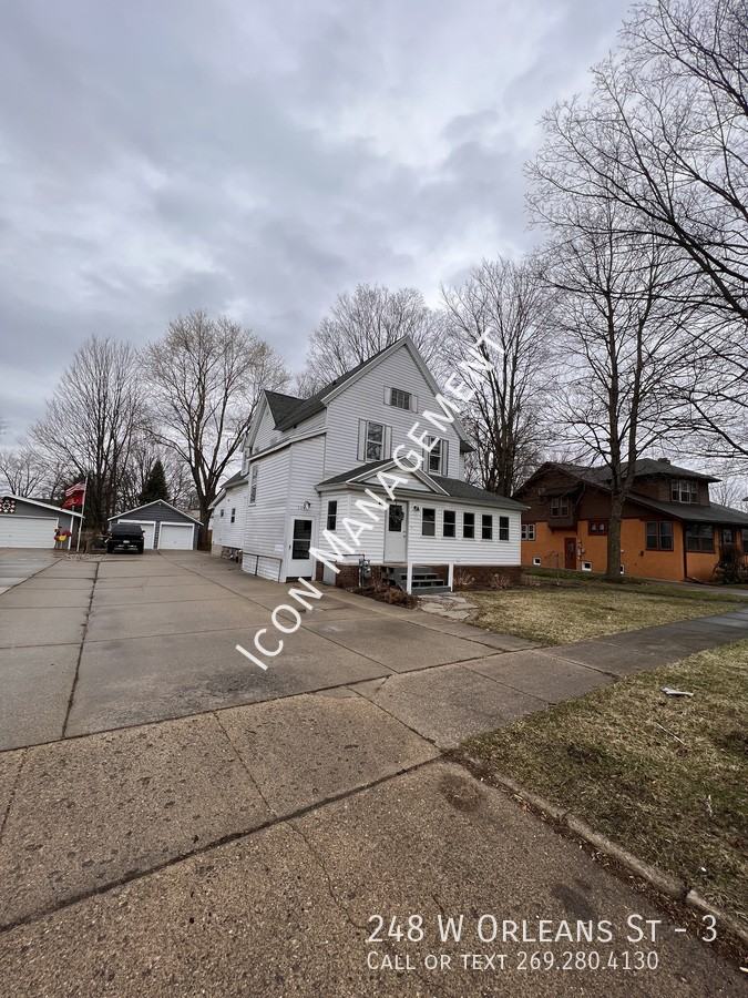 248 W Orleans St #3 - Photo 3 of 16