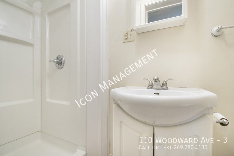 110 Woodward Ave #3 - Photo 6 of 12
