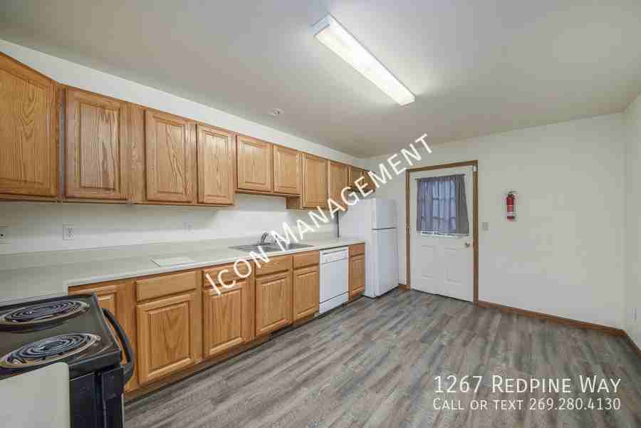 1267 Redpine Way - Photo 6 of 21