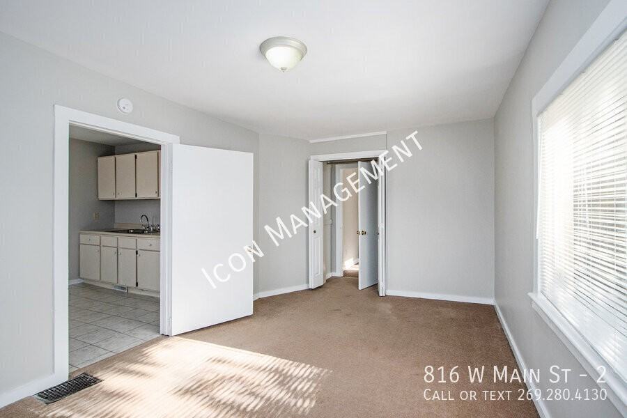 816 W Main St #2 - Photo 3 of 15