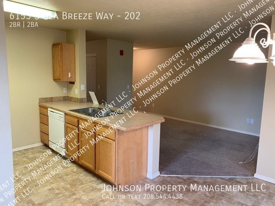 6155 S Sea Breeze Way #202 - Photo 5 of 15