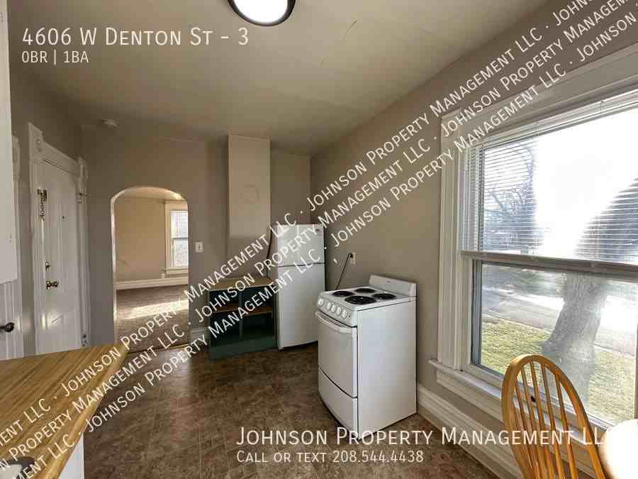 4606 W Denton St #3 - Photo 5 of 11