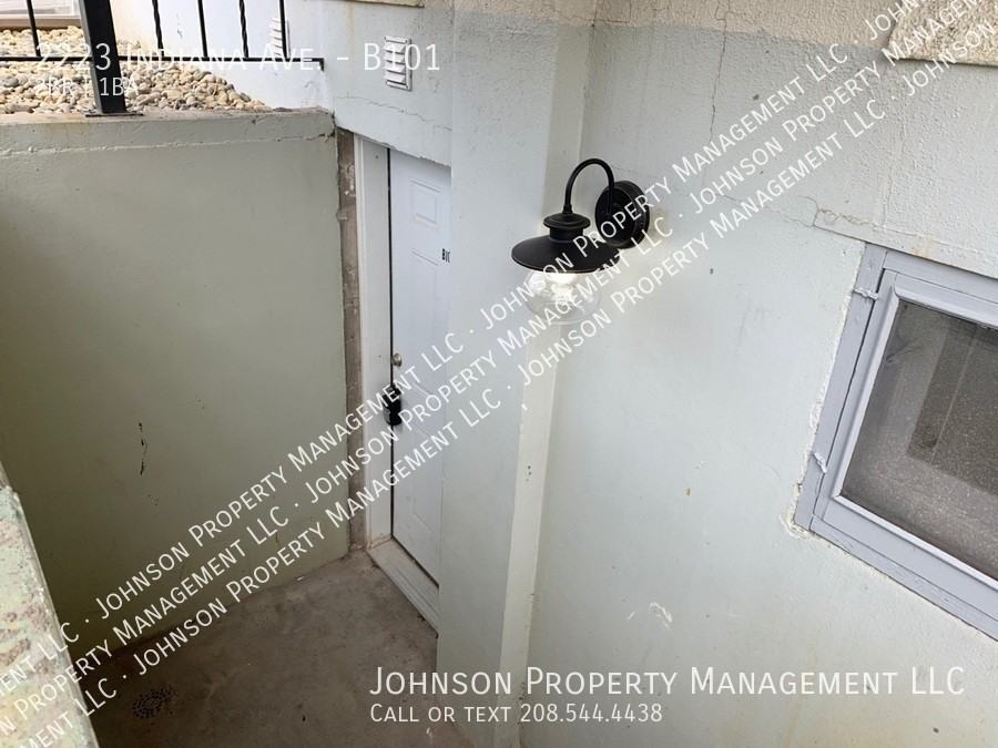 2223 S Indiana Ave #B101 - Photo 4 of 12