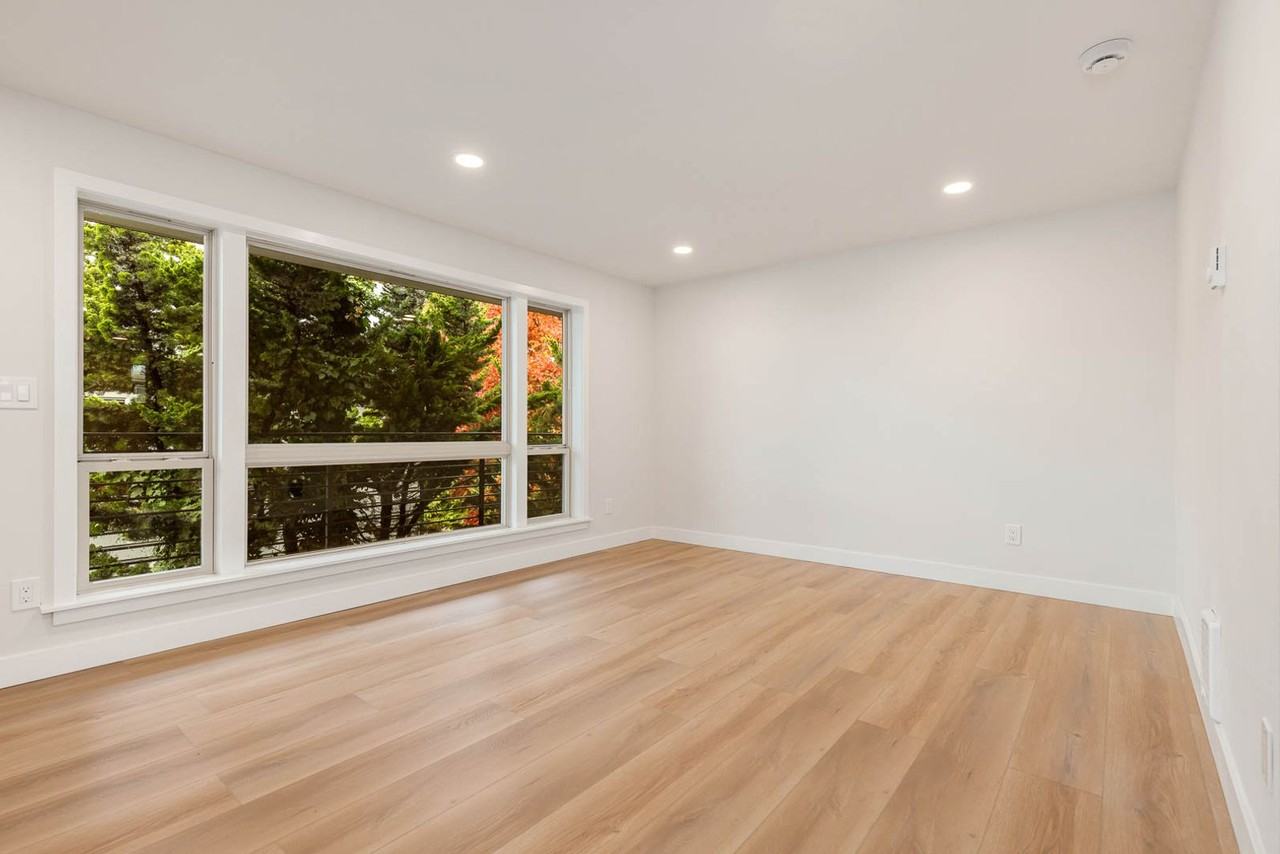 6721 24th Ave Nw #3 - Photo 4 of 13