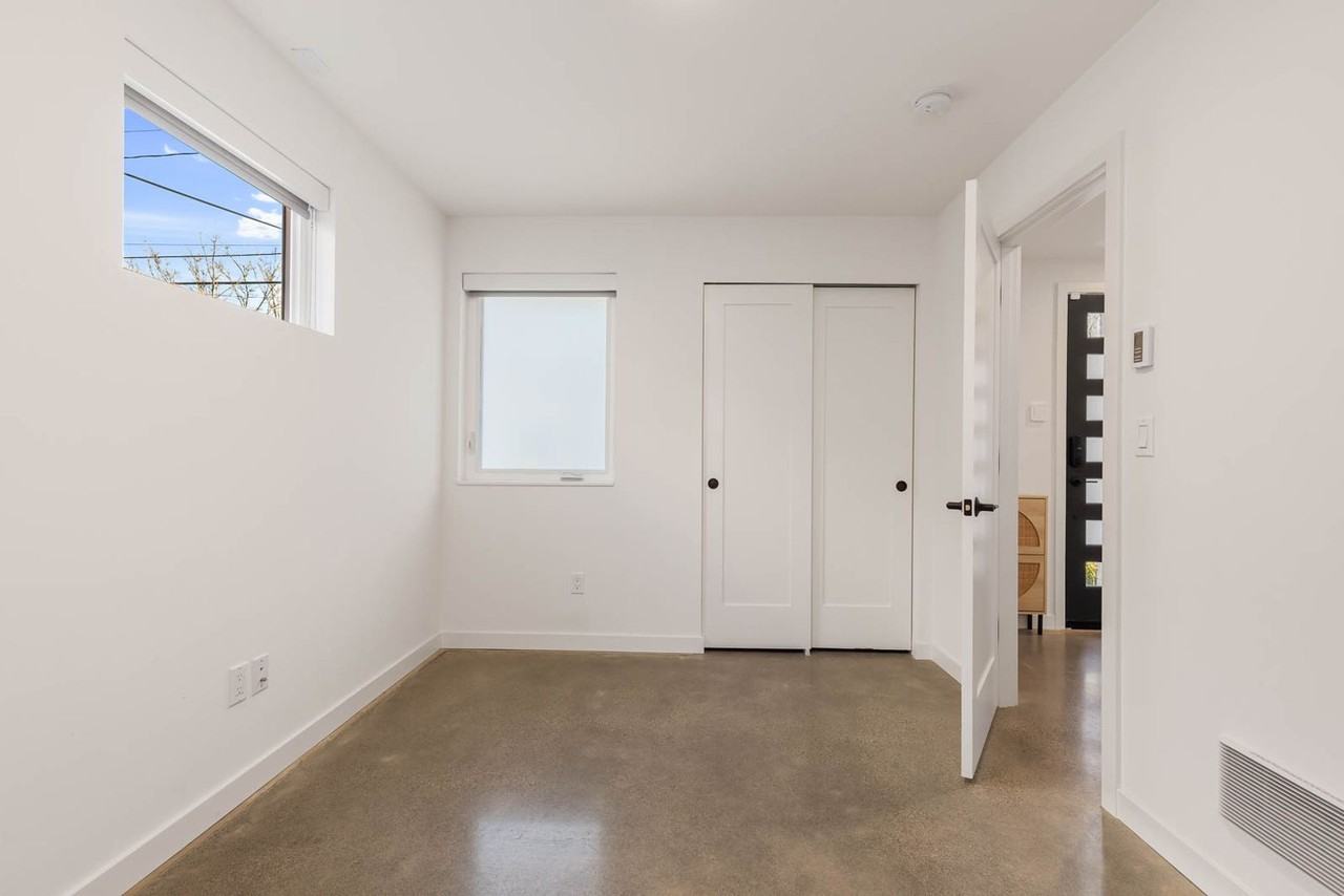 2123 2nd Ave N - Photo 3 of 19