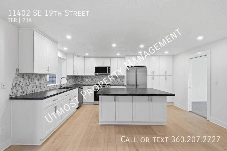 11402 Se 19th St - Photo 2 of 14