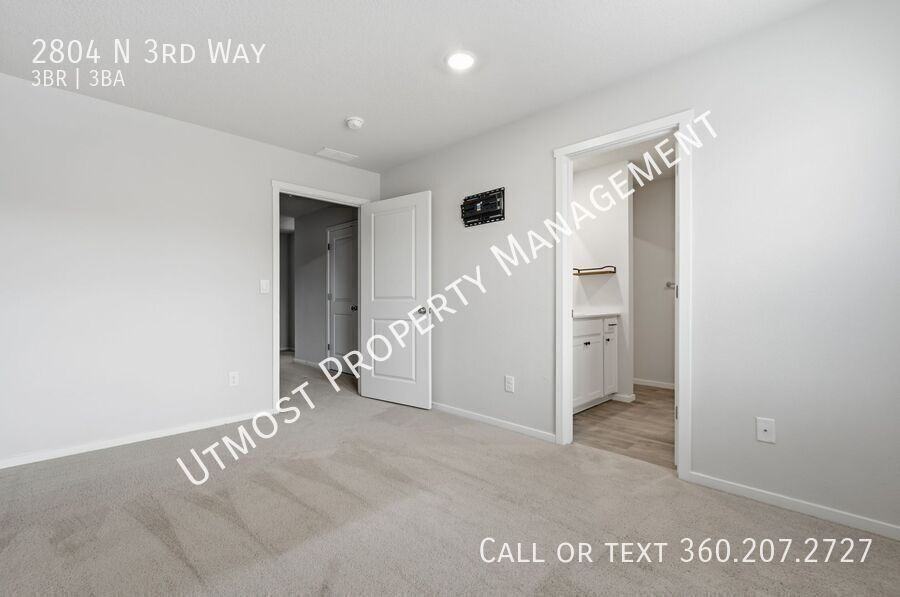 2804 N 3rd Way - Photo 7 of 11