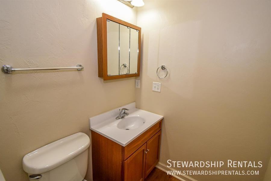 1827 Harris St #302M - Photo 7 of 10