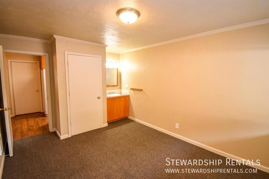 1827 Harris St #303M - Photo 6 of 13