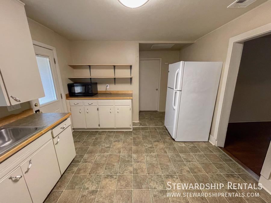 1697 Orchard St - Photo 6 of 23