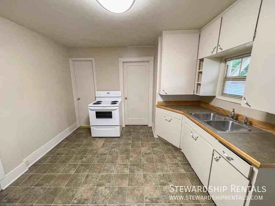 1697 Orchard St - Photo 7 of 23