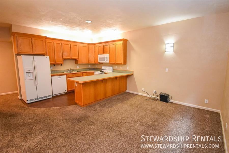 1825 Harris St #1 - Photo 3 of 19