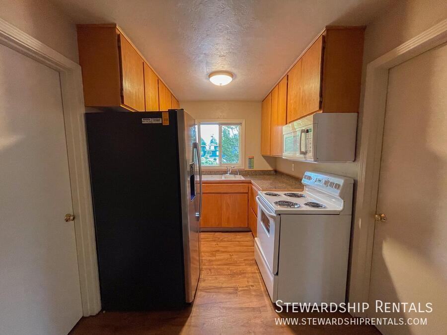 1827 Harris St #307M - Photo 5 of 13